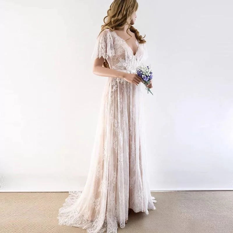 Vestido de novia cuello v Bohemio con manga corta en encaje