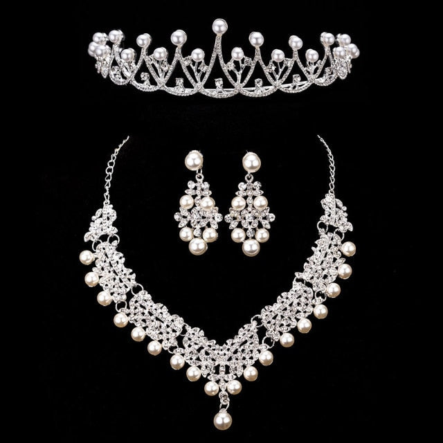 Gran variedad de tiaras y sets para novia