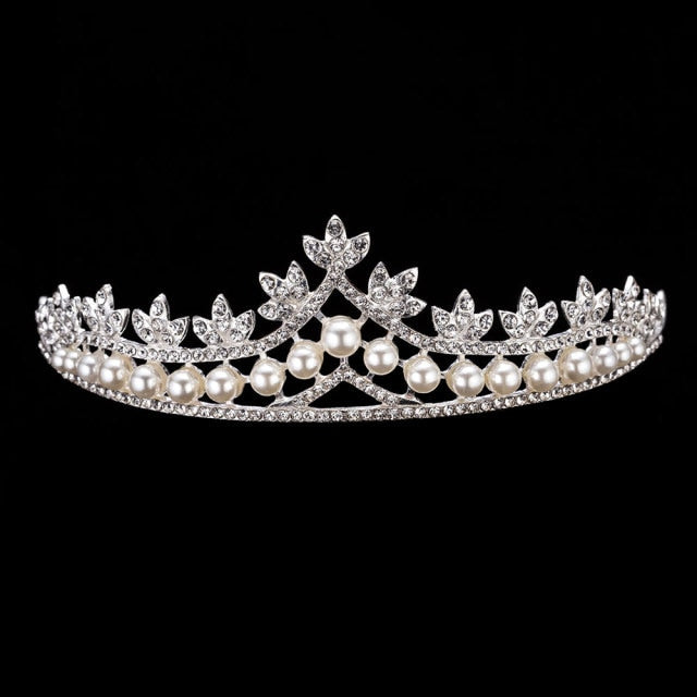 Gran variedad de tiaras y sets para novia