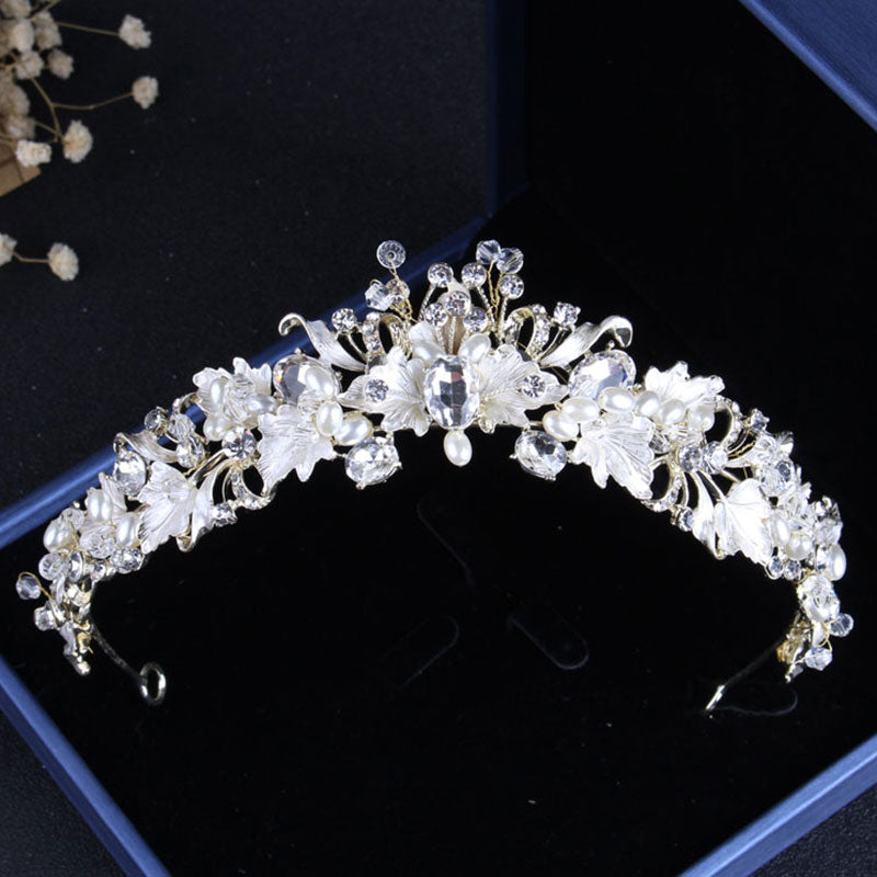 Hermosas tiaras de flores en cristal con perlas