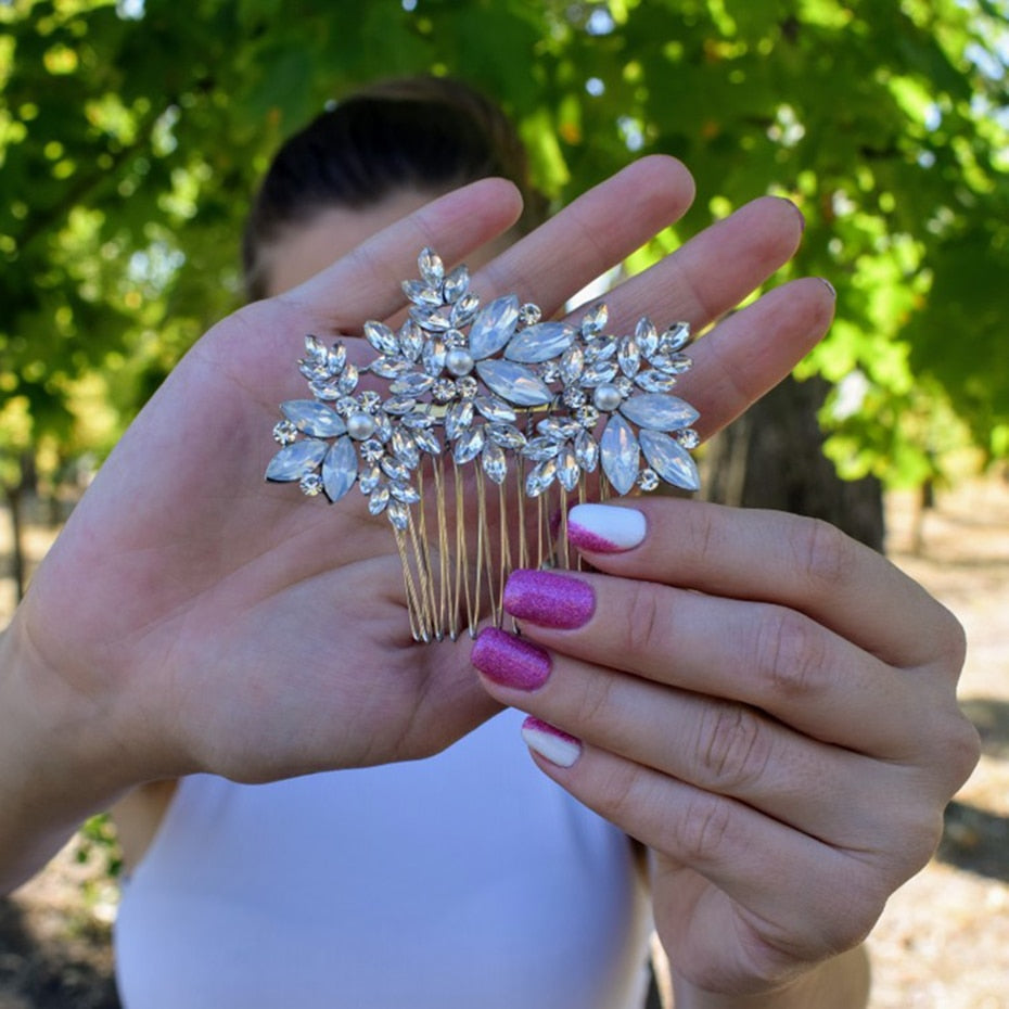 Diferentes accesorios para novia hechos a mano