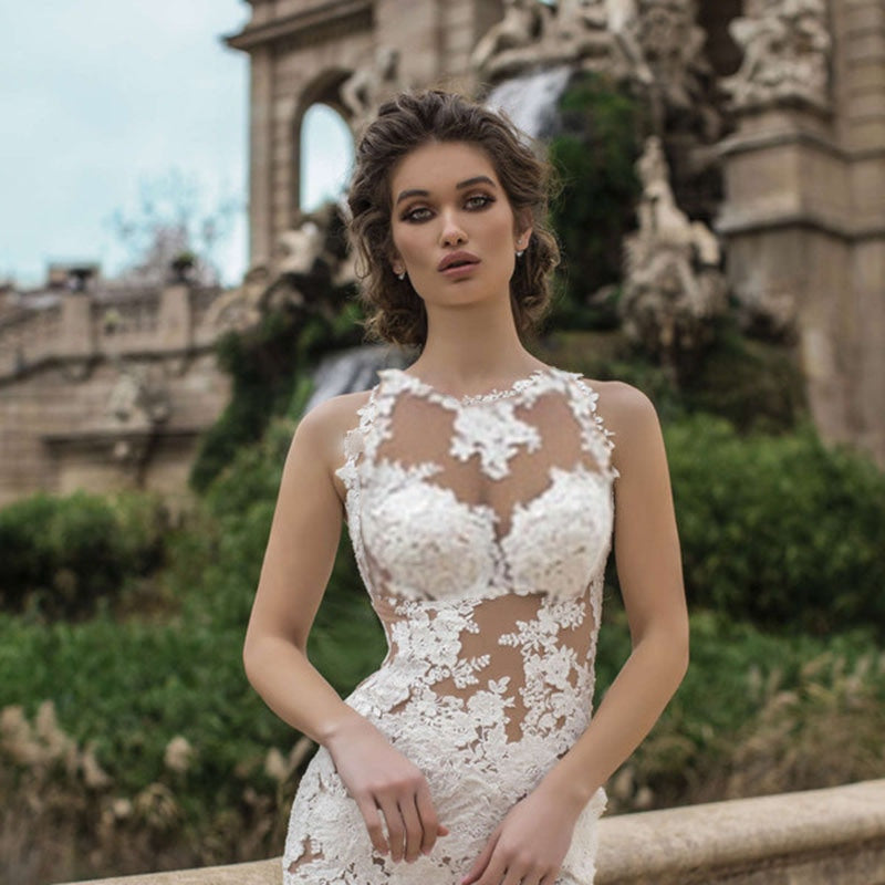 Vestido de novia Sirena en tul con apliques de encaje, sin manga