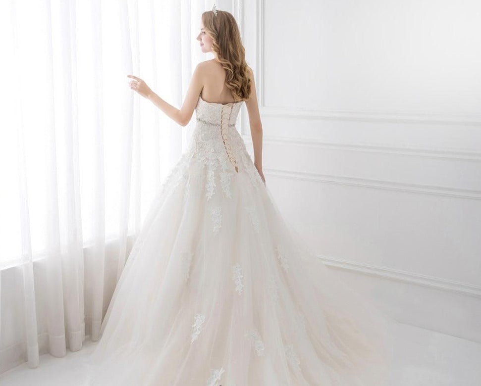 Vestido de Novia strapless corte princesa