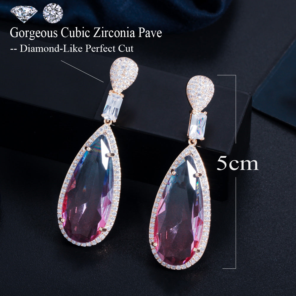 Hermosos aretes para novia de cristal y zirconias multicolor