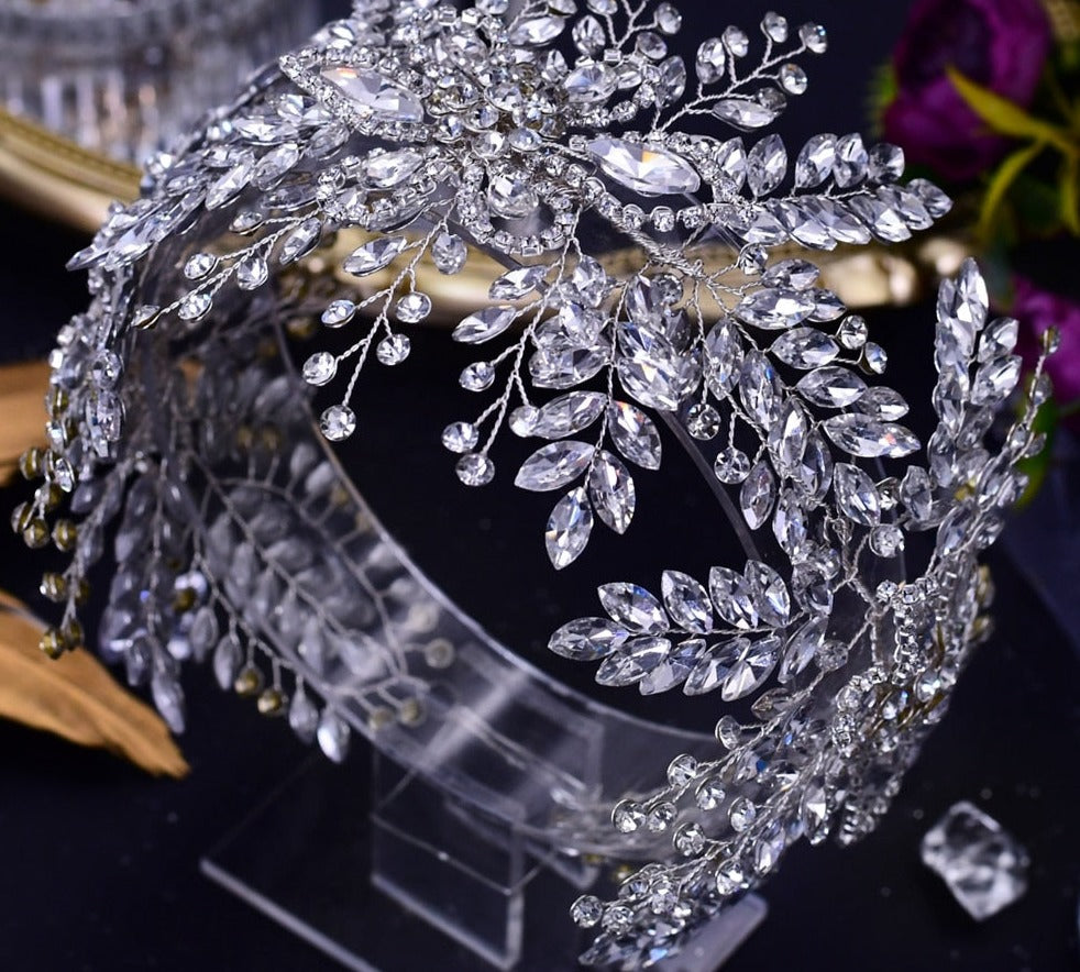 Bandas de brillantes para novias. Gran diversidad de modelos